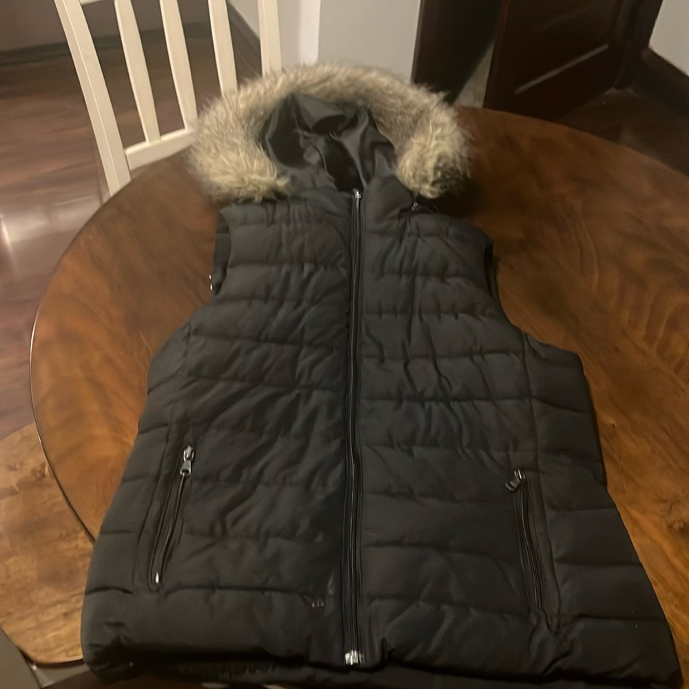 Black - Banana Republic Puffer Vest with fur lined hood. Great condition.